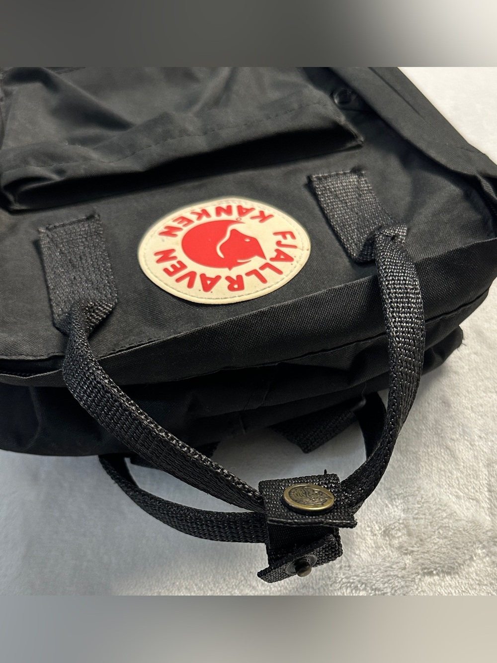 FJALLRAVEN KÅNKEN black mini backpack white red arctic fox logo - Picture 4 of 8